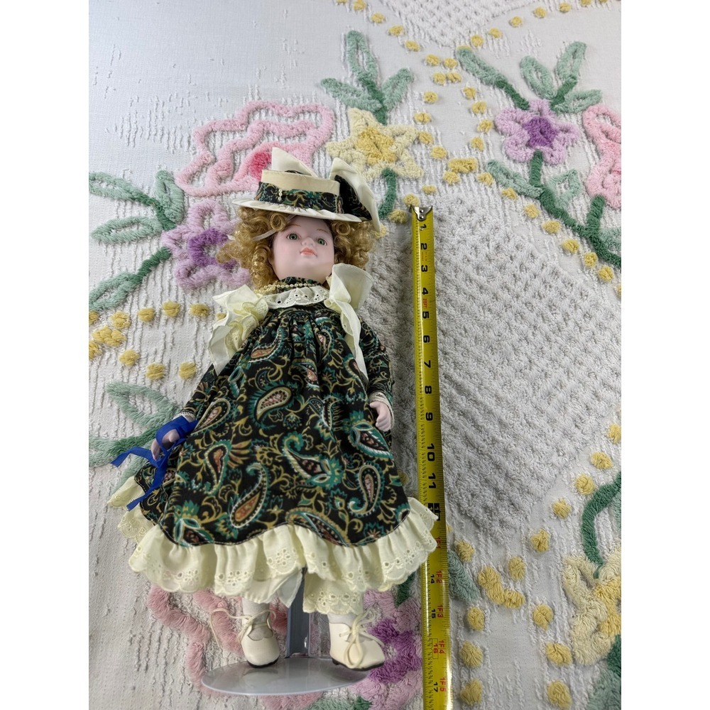 Vintage Porcelain Doll Victorian Style Paisley Dress Green Eyes Blonde Hair 15" - Picture 6 of 6